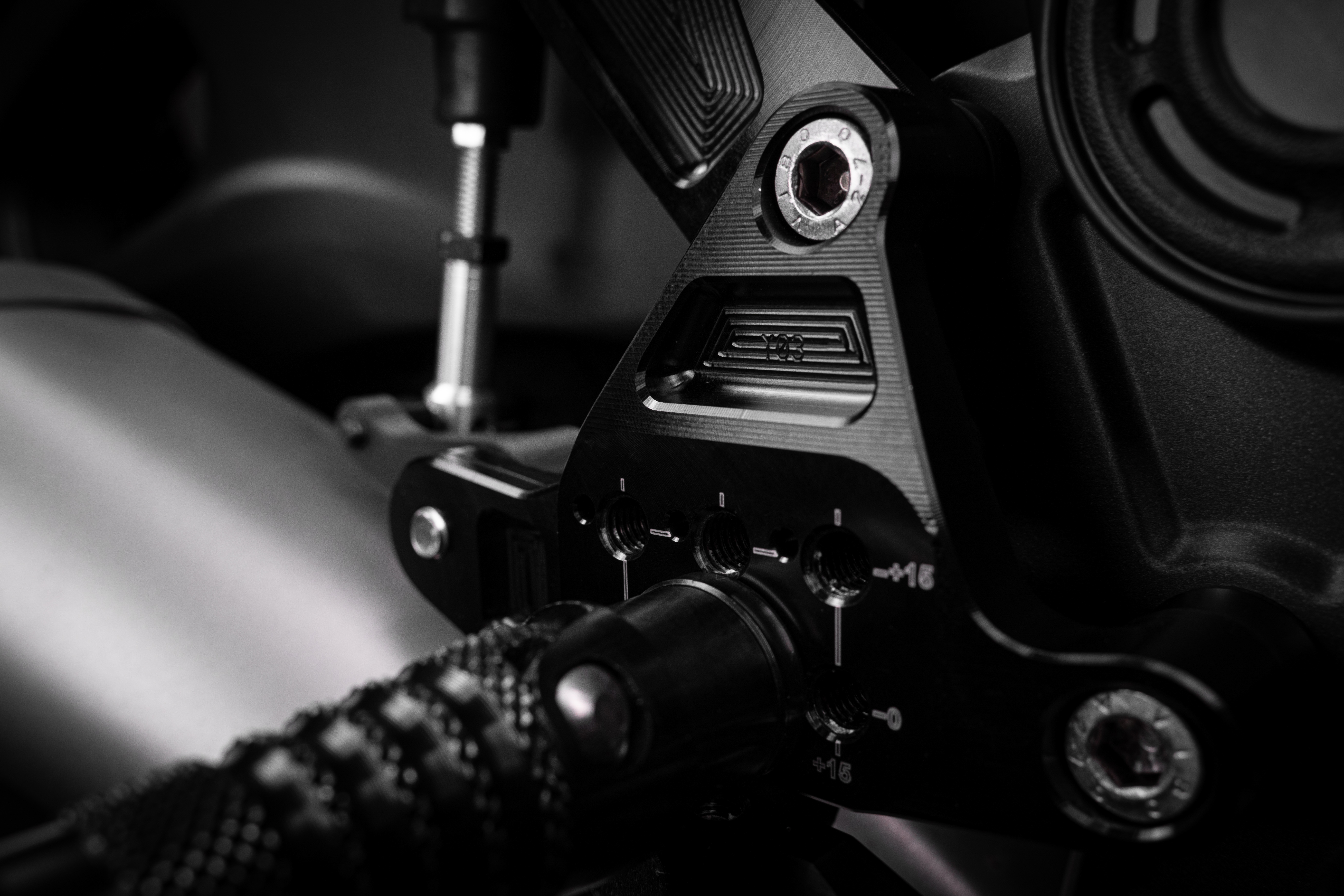 Footrest system FXR black