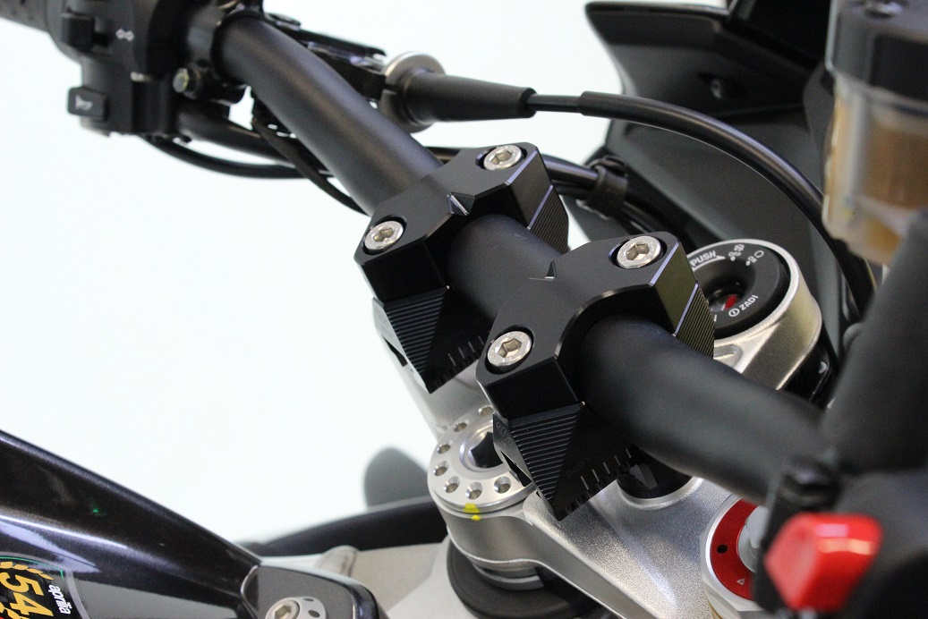 2DGT adjustable handlebar brackets with ABK-06 black