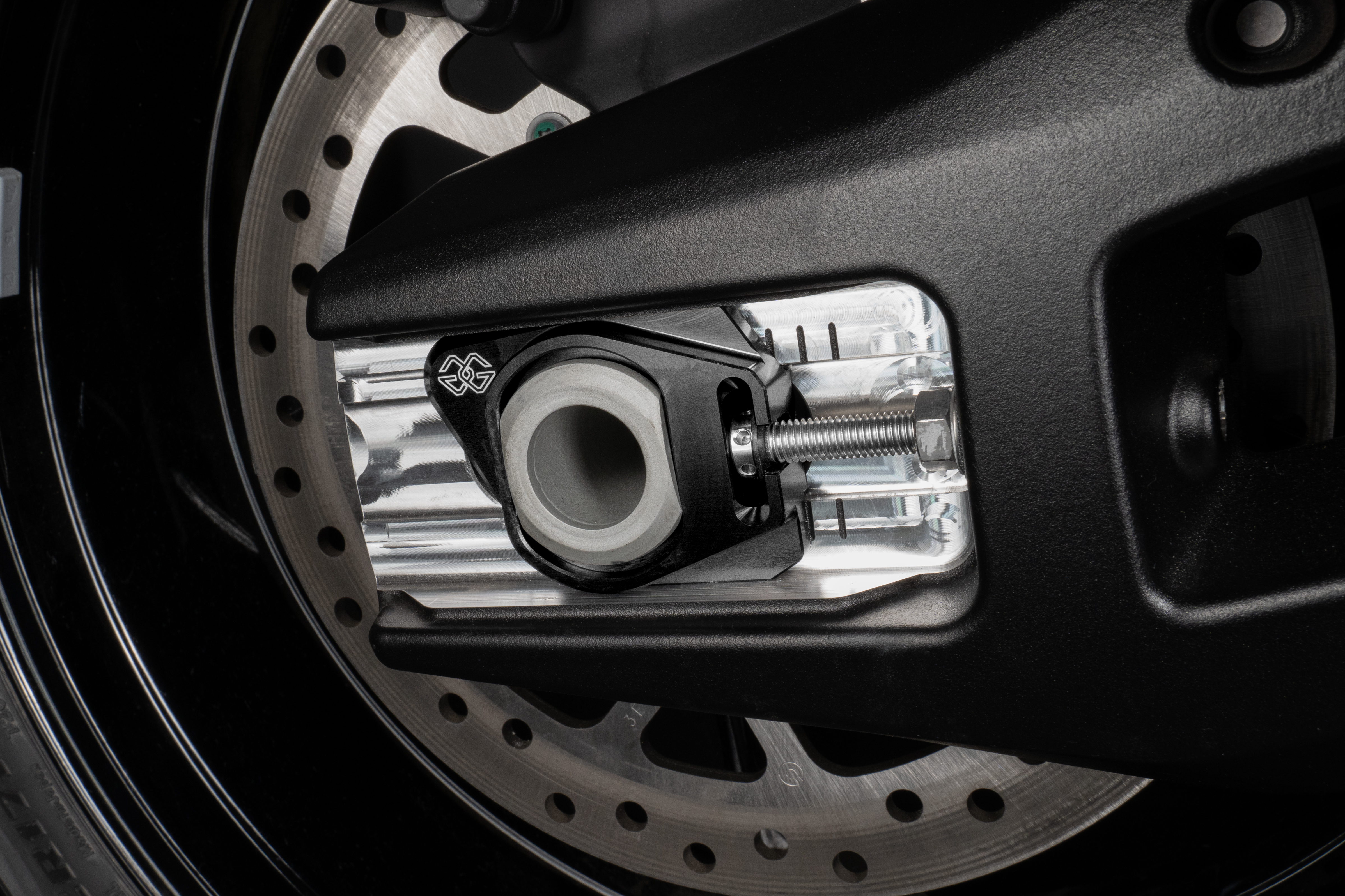 AXB chain tensioner black