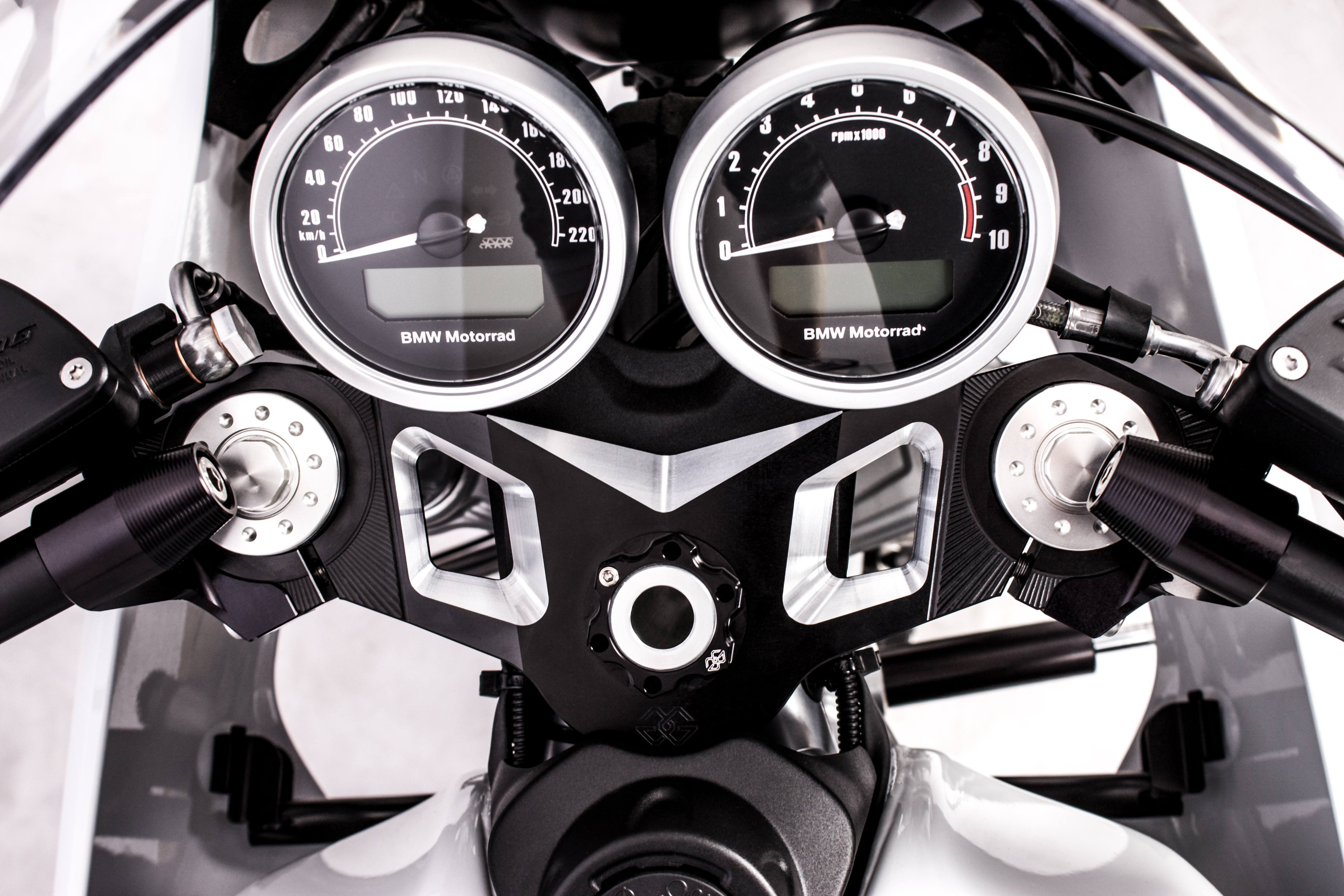 Fork bridge with bracket 40 black