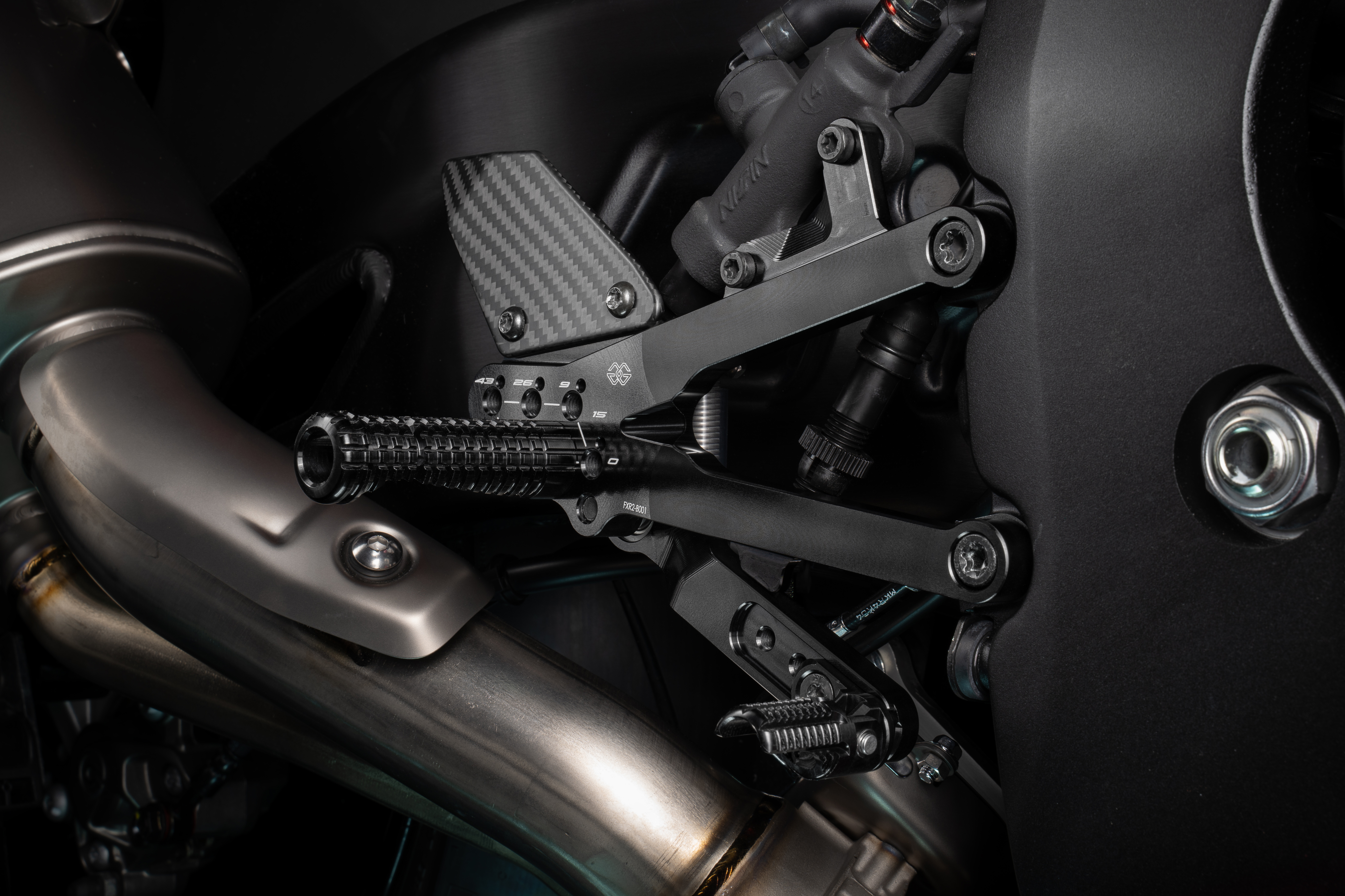 FXR2 - Footrest system black